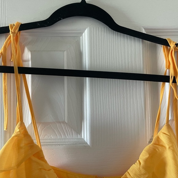 NWT Honeymoon Vacation CupShe Yellow Sunshine Tie Shoulder Mini Dress - Picture 2 of 8